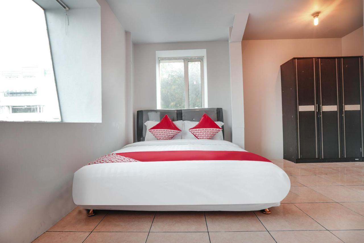 מלון ג'קרטה Oyo 208 G House מראה חיצוני תמונה